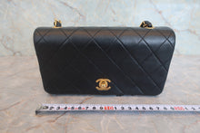 將圖片載入圖庫檢視器 CHANEL/シャネル ミニマトラッセフルフラップチェーンショルダーバッグ ラムスキン ブラック/ゴールド金具 ショルダーバッグ 800030081
