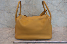 将图片加载到图库查看器，HERMES LINDY 34 Clemence leather Curry □L刻印 Shoulder bag 800070157
