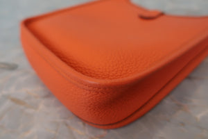 HERMES／エルメス エブリンTPM トリヨンクレマンス オレンジ X刻印 ショルダーバッグ 700030118
