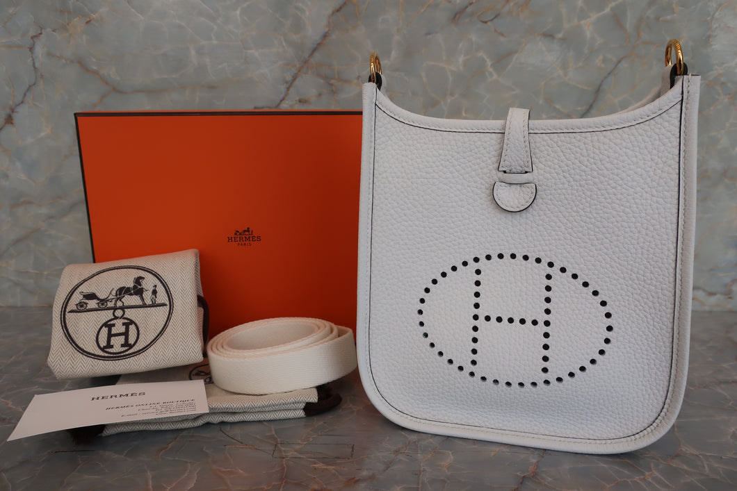 HERMES／エルメス エブリンTPM トリヨンクレマンス ニューホワイト W刻印 ショルダーバッグ 700020218