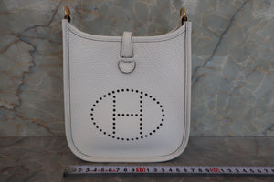 HERMES／エルメス エブリンTPM トリヨンクレマンス ニューホワイト W刻印 ショルダーバッグ 700020218