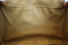 将图片加载到图库查看器，HERMES LINDY 34 Clemence leather Curry □L刻印 Shoulder bag 800070157
