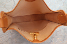 將圖片載入圖庫檢視器 HERMES／エルメス ヴェスパPM トワルアッシュ/レザー ベージュ/ナチュラル □A刻印 ショルダーバッグ 700060223
