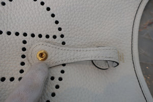 HERMES／エルメス エブリンTPM トリヨンクレマンス ニューホワイト W刻印 ショルダーバッグ 700020218