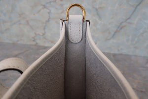 HERMES／エルメス エブリンTPM トリヨンクレマンス ニューホワイト W刻印 ショルダーバッグ 700020218