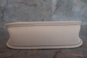HERMES／エルメス エブリンTPM トリヨンクレマンス ナタ U刻印 ショルダーバッグ 700070265