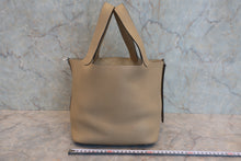 Load image into Gallery viewer, HERMES PICOTIN LOCK MM Clemence leather Trench X Engraving Hand bag 800060137
