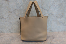 Load image into Gallery viewer, HERMES PICOTIN LOCK MM Clemence leather Trench X Engraving Hand bag 800060137

