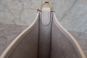 HERMES／エルメス エブリンTPM トリヨンクレマンス ニューホワイト W刻印 ショルダーバッグ 700020218
