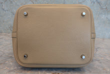 Load image into Gallery viewer, HERMES PICOTIN LOCK MM Clemence leather Trench X Engraving Hand bag 800060137
