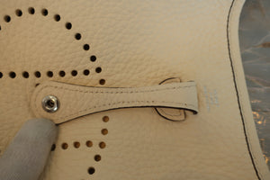 HERMES／エルメス エブリンTPM トリヨンクレマンス ナタ U刻印 ショルダーバッグ 700070265