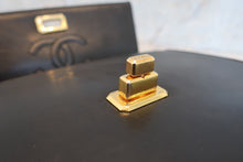 画像をギャラリービューアに読み込む, CHANEL/シャネル 2.55台形チェーンショルダーバッグ ラムスキン ブラック/ゴールド金具 ショルダーバッグ 700110122
