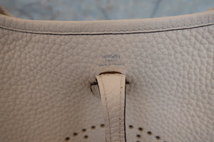 HERMES／エルメス エブリンTPM トリヨンクレマンス ナタ U刻印 ショルダーバッグ 700070265