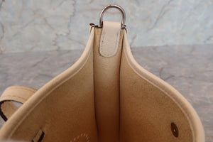 HERMES／エルメス エブリンTPM トリヨンクレマンス ナタ U刻印 ショルダーバッグ 700070265
