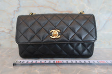 Load image into Gallery viewer, CHANEL Mini matelasse chain shoulder bag Lambskin Black/Gold hadware Shoulder bag 700060274

