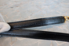 Load image into Gallery viewer, HERMES KELLY 32 Box carf leather Black ○T Engraving Shoulder bag 800090062
