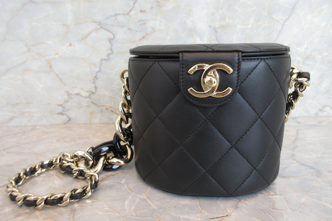 CHANEL/シャネル マトラッセチェーンショルダーバッグ ラムスキン ブラック/ゴールド金具 ショルダーバッグ 700050122