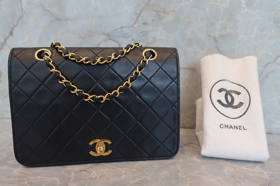 CHANEL/シャネル マトラッセチェーンショルダーバッグ ラムスキン ブラック/ゴールド金具 ショルダーバッグ 700110120
