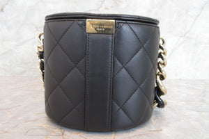CHANEL/シャネル マトラッセチェーンショルダーバッグ ラムスキン ブラック/ゴールド金具 ショルダーバッグ 700050122