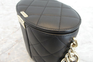 CHANEL/シャネル マトラッセチェーンショルダーバッグ ラムスキン ブラック/ゴールド金具 ショルダーバッグ 700050122