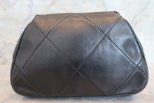 Load image into Gallery viewer, CHANEL CC mark chain shoulder bag Lambskin Black/Gold hadware Shoulder bag 700100086
