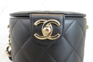 CHANEL/シャネル マトラッセチェーンショルダーバッグ ラムスキン ブラック/ゴールド金具 ショルダーバッグ 700050122