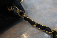 Load image into Gallery viewer, CHANEL Matelasse chain shoulder bag Lambskin Black/Gold hadware Shoulder bag 600110190
