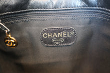 Load image into Gallery viewer, CHANEL CC mark shoulder bag Lambskin Black/Gold hadware Shoulder bag 600080031
