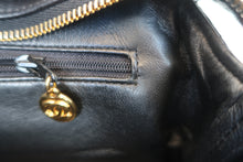 Load image into Gallery viewer, CHANEL Matelasse chain shoulder bag Lambskin Black/Gold hadware Shoulder bag 600110190
