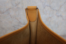 将图片加载到图库查看器，HERMES EVELYNE 3PM Epsom leather Soleil □M刻印 Shoulder bag 800030037
