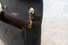 Load image into Gallery viewer, CHANEL Matelasse chain shoulder bag Lambskin Black/Gold hadware Shoulder bag 600120205
