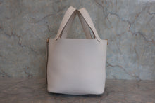 画像をギャラリービューアに読み込む, HERMES／エルメス ピコタンロックＰＭ トリヨンクレマンス グリペール W刻印 ハンドバッグ 800010181
