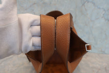 画像をギャラリービューアに読み込む, HERMES／エルメス ピコタンロックＭＭ トリヨンクレマンス ゴールド □R刻印 ハンドバッグ 800060080
