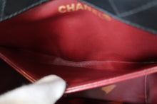 画像をギャラリービューアに読み込む, CHANEL/シャネル 2.55台形チェーンショルダーバッグ ラムスキン ブラック/ゴールド金具 ショルダーバッグ 700110123
