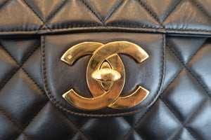 CHANEL Medium Matelasse single flap chain shoulder bag Lambskin Black/Gold hadware Shoulder bag 700100060