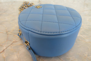 CHANEL/シャネル シャネル19マトラッセラウンドチェーンショルダーバッグ ラムスキン ブルー/ゴールド金具 ショルダーバッグ 700070071