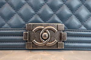 CHANEL LeBOY CHANEL chain shoulder bag Lambskin Navy/Silver hadware Shoulder bag 700060298
