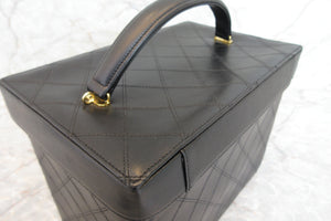 CHANEL/シャネル ビコローレバニティ ラムスキン ブラック/ゴールド金具 バニティ 700050083