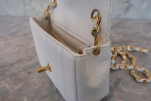 CHANEL/香奈儿 coco小姐 迷你 链条包 荔枝皮 White/Gold hadware(白色/金色金属) 肩背包 600080016