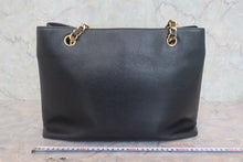 画像をギャラリービューアに読み込む, CHANEL/シャネル ココマークチェーンショルダーバッグ キャビアスキン ブラック/ゴールド金具 ショルダーバッグ 800010182
