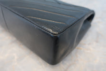 Load image into Gallery viewer, CHANEL  Bias stitch chain shoulder bag Lambskin Black/Gold hadware Shoulder bag 800060177

