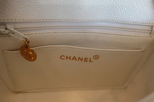 CHANEL/シャネル マドモアゼルミニチェーンショルダーバッグ キャビアスキン ホワイト/ゴールド金具 ショルダーバッグ 600080016