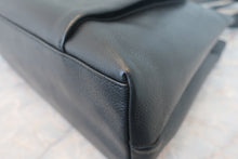 画像をギャラリービューアに読み込む, CHANEL/シャネル ココマークチェーンショルダーバッグ キャビアスキン ブラック/ゴールド金具 ショルダーバッグ 800010182
