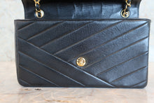 Load image into Gallery viewer, CHANEL  Bias stitch chain shoulder bag Lambskin Black/Gold hadware Shoulder bag 800060177
