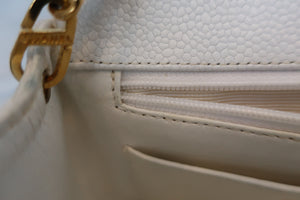 CHANEL Mademoiselle mini chain shoulder bag Caviar skin White/Gold hadware Shoulder bag 600080016