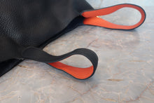 將圖片載入圖庫檢視器 HERMES／エルメス ピコタンロックエクラGM トリヨンクレマンス/ヴォースイフト ブルーニュイ/オレンジポピー X刻印 ハンドバッグ 700120224
