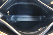 画像をギャラリービューアに読み込む, CHANEL/シャネル ココマークチェーンショルダーバッグ キャビアスキン ブラック/ゴールド金具 ショルダーバッグ 800010182
