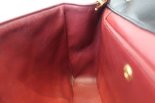 Load image into Gallery viewer, CHANEL Matelasse chain shoulder bag Lambskin Black/Gold hadware Shoulder bag 700100025
