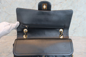 CHANEL/シャネル マトラッセWフラップWチェーンショルダーバッグ ラムスキン ブラック/ゴールド金具 ショルダーバッグ 700060271
