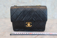画像をギャラリービューアに読み込む, CHANEL/シャネル ミニマトラッセシングルフラップチェーンショルダーバッグ ラムスキン ブラック/ゴールド金具 ショルダーバッグ 800060156
